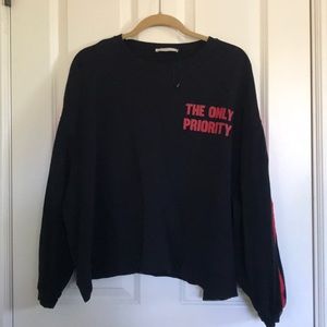 ✨Zara Cropped Sweatshirt✨